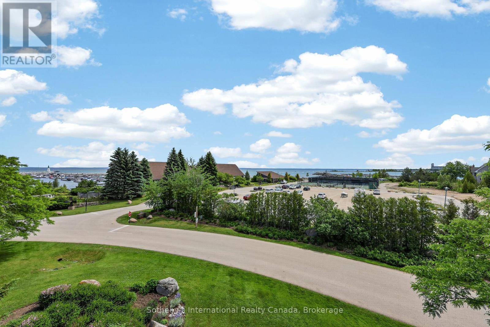 Views to Georgian Bay - 441 Mariners Way, Collingwood, ON