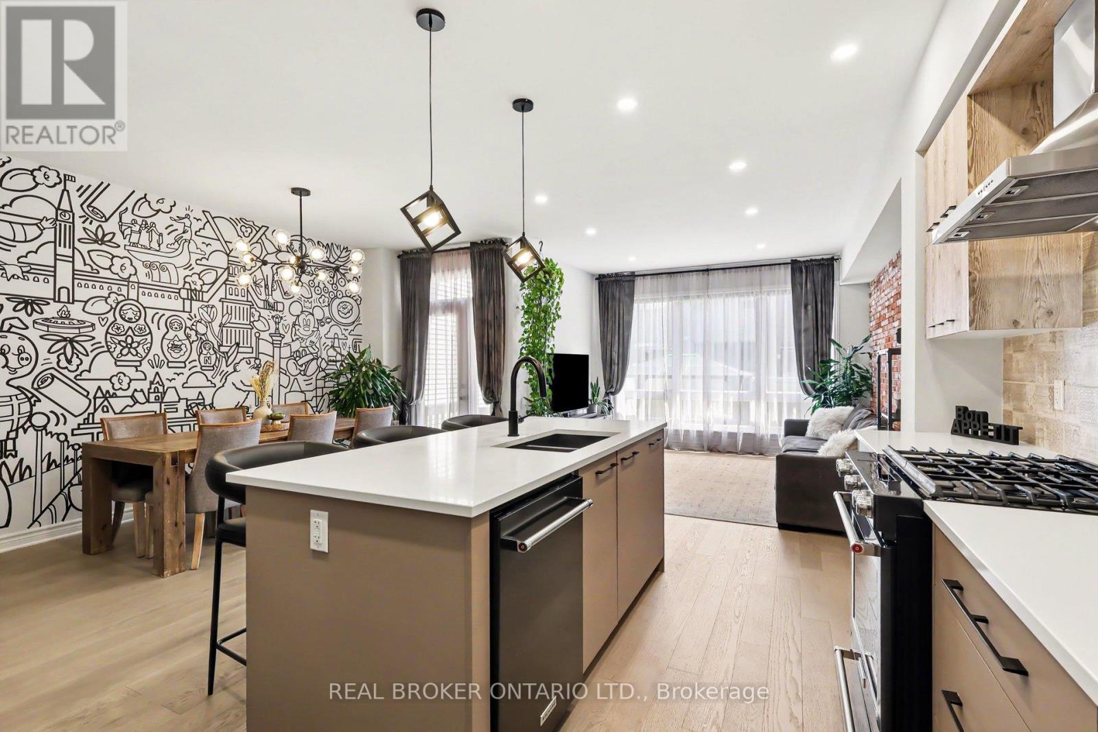 769 Cairn Crescent, Ottawa, ON