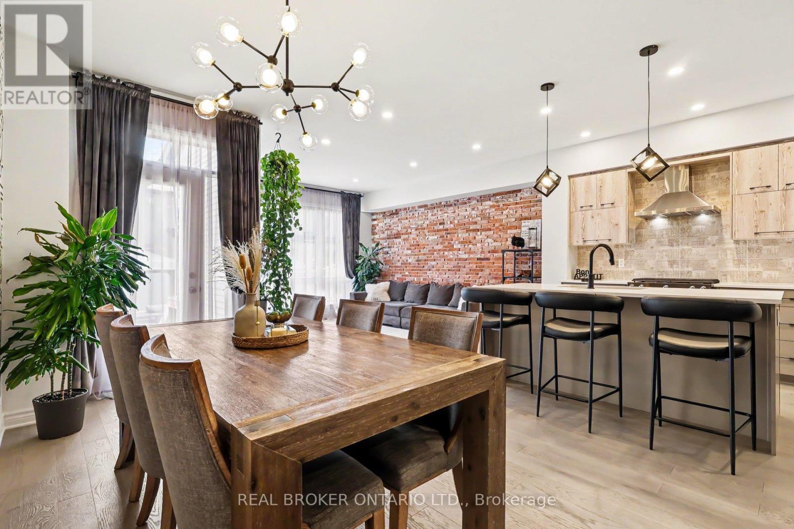 769 Cairn Crescent, Ottawa, ON