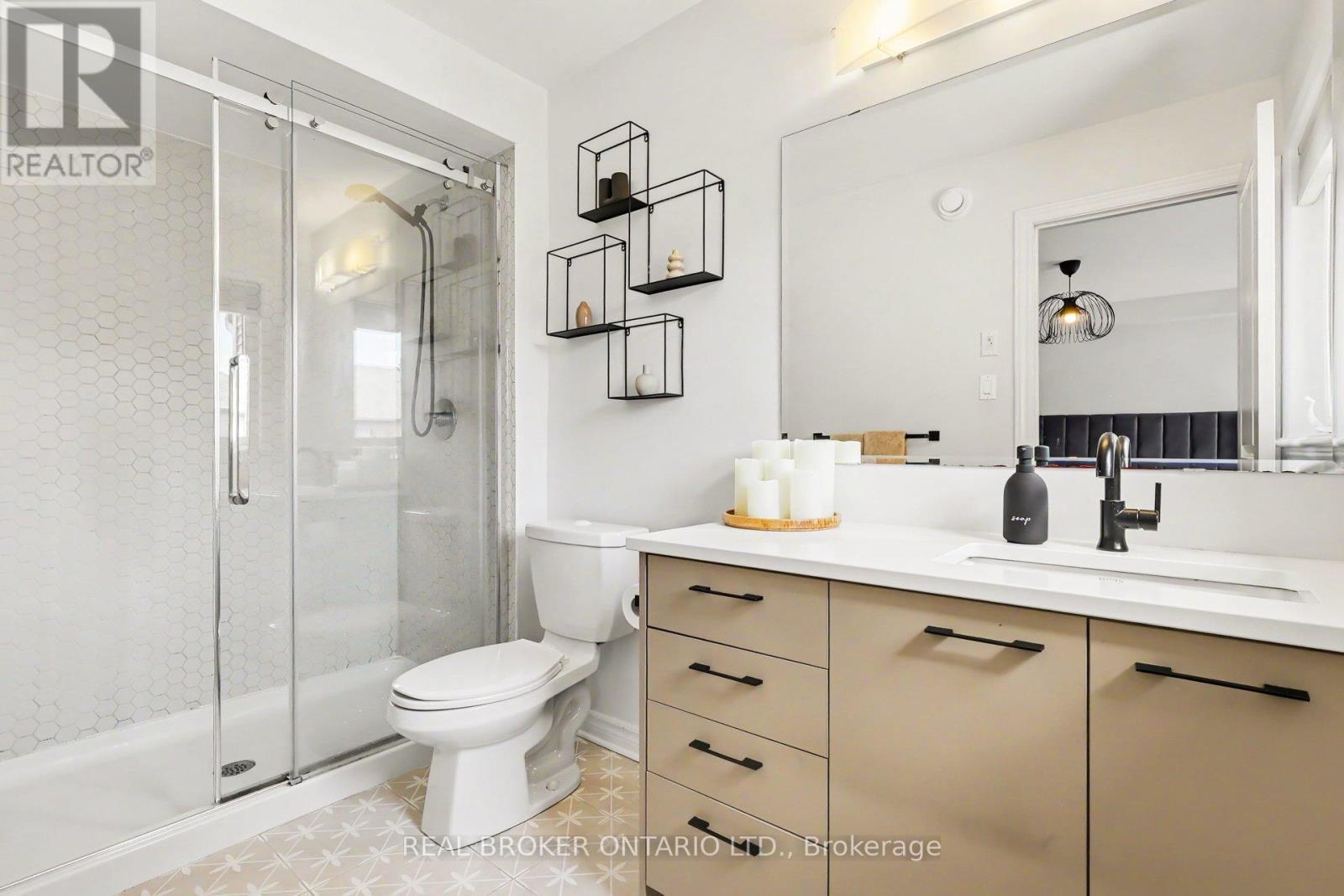 769 Cairn Crescent, Ottawa, ON