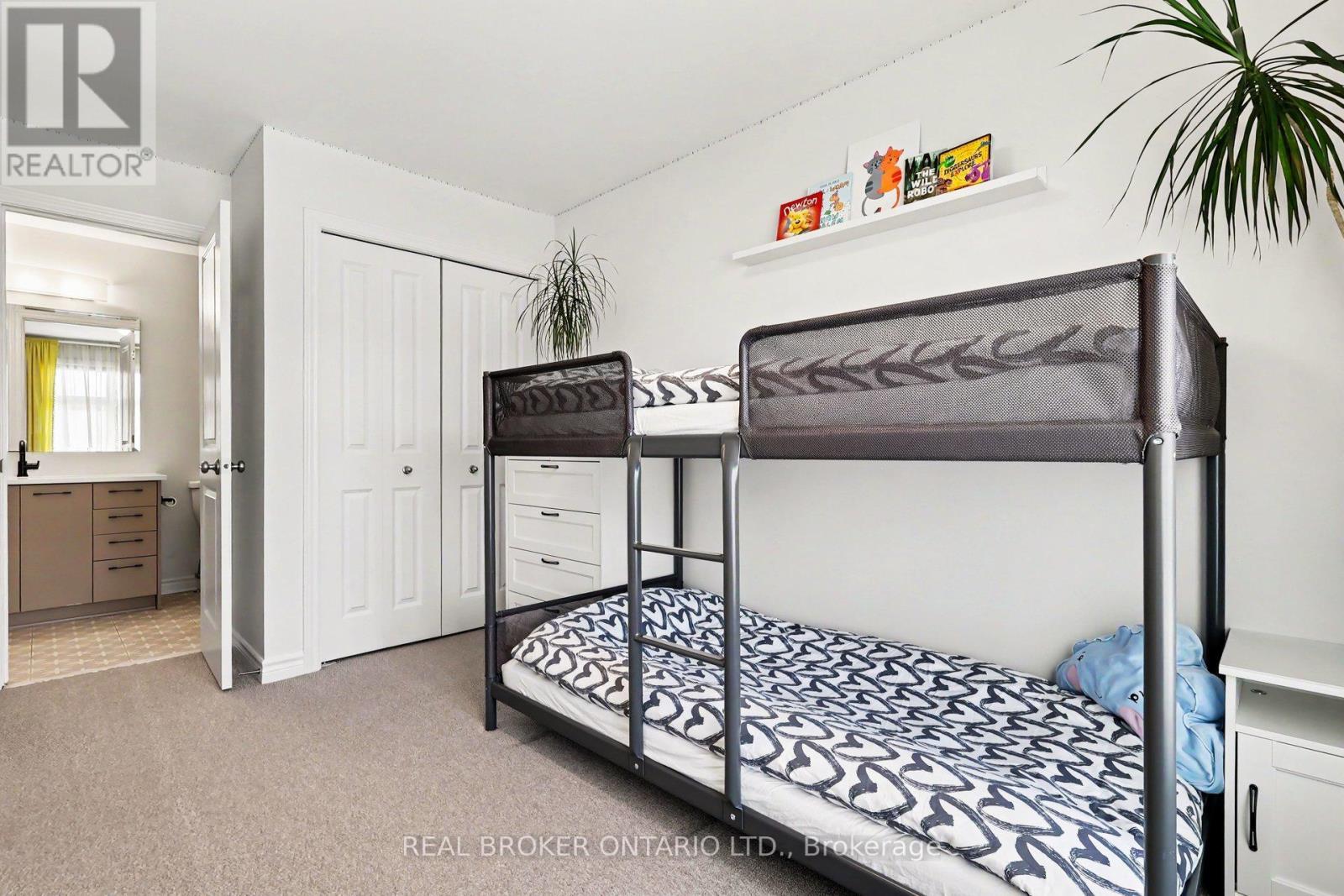 769 Cairn Crescent, Ottawa, ON