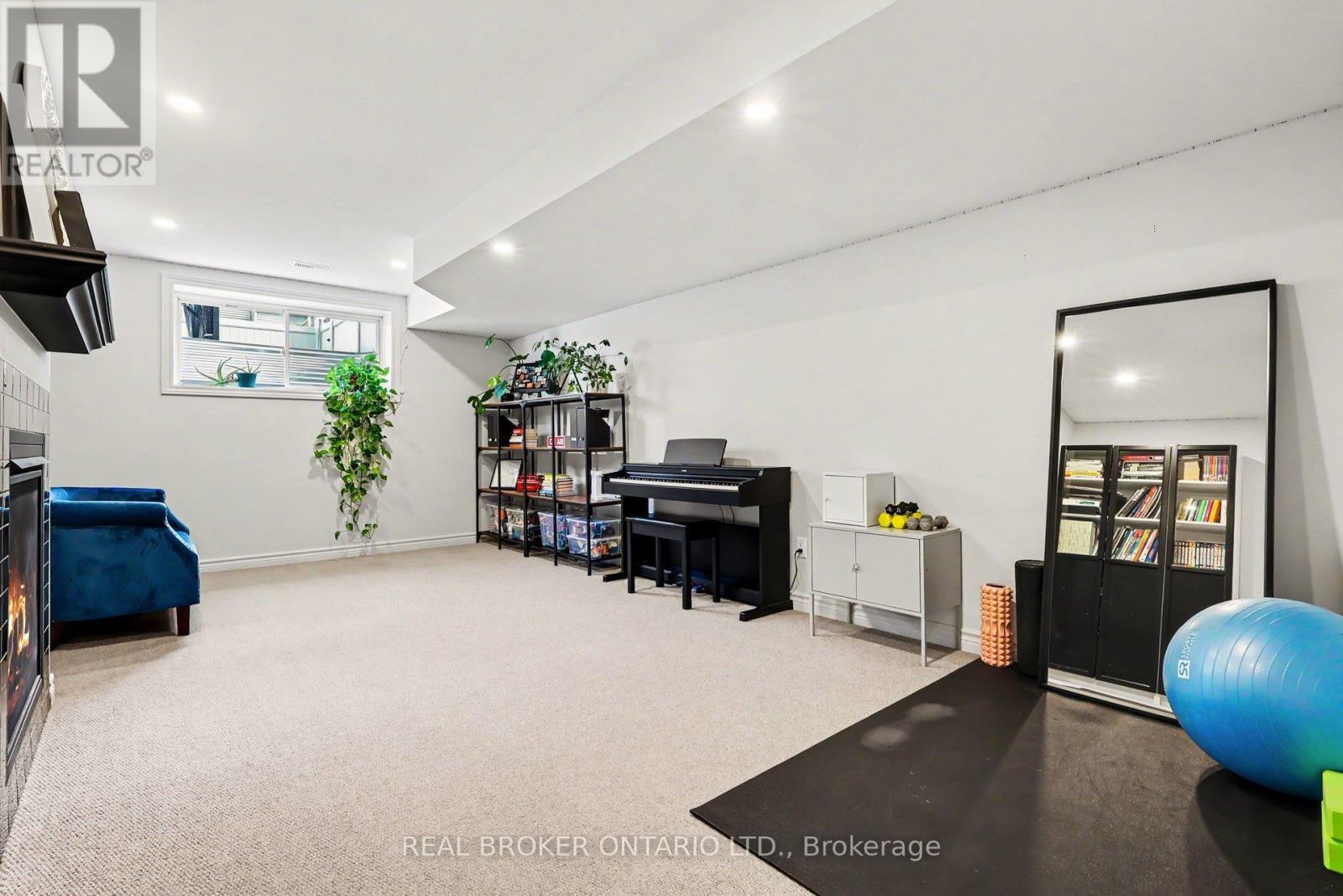 769 Cairn Crescent, Ottawa, ON