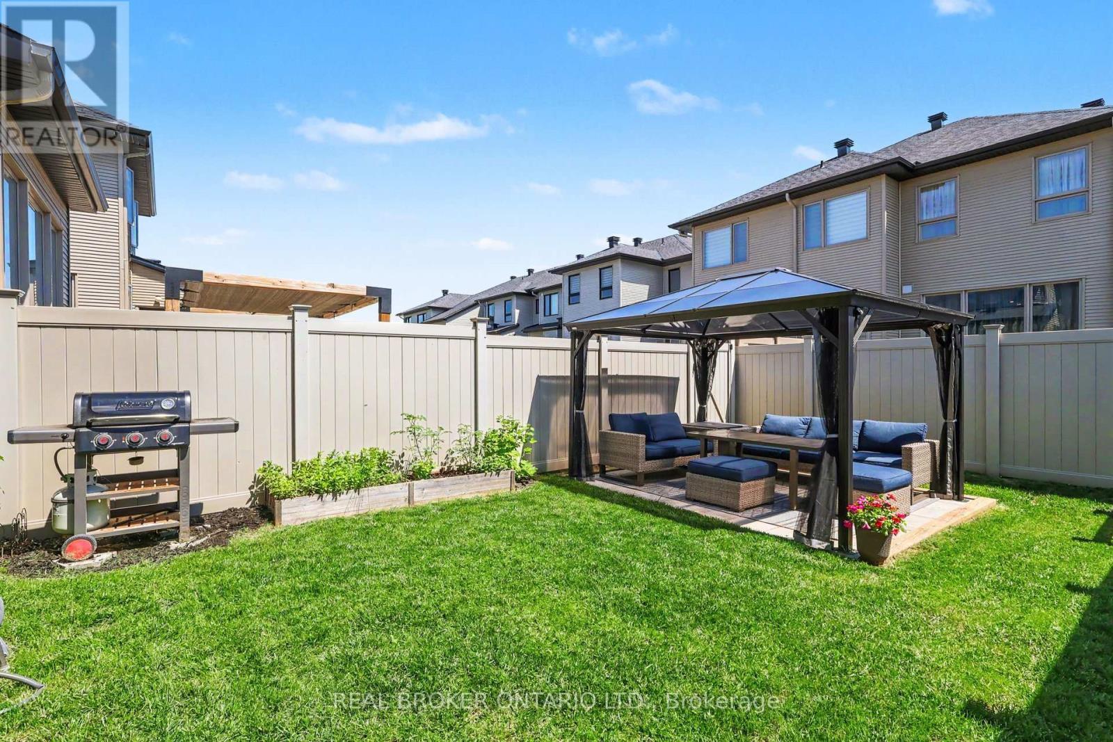 769 Cairn Crescent, Ottawa, ON