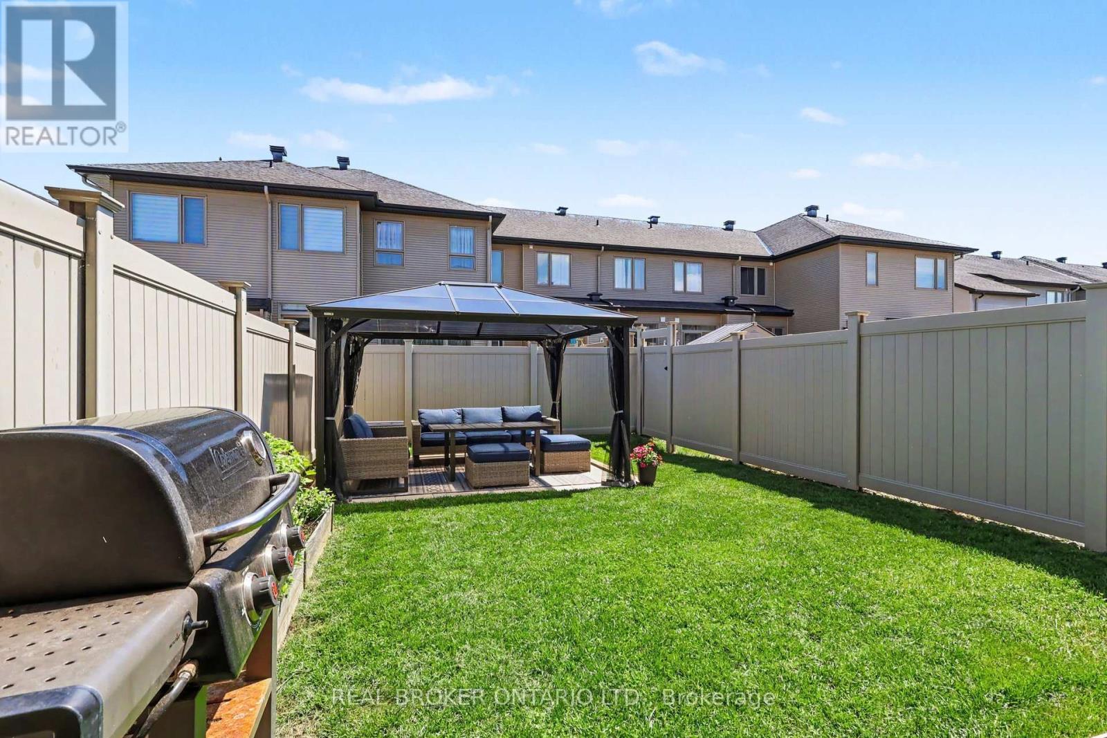 769 Cairn Crescent, Ottawa, ON