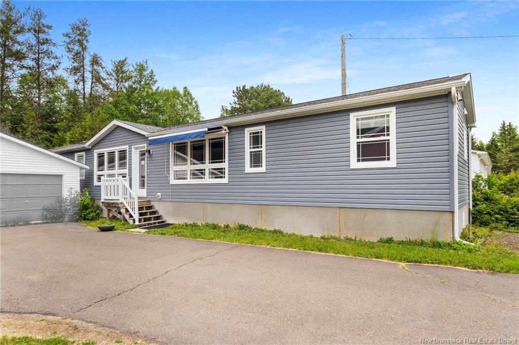 70 Birch St, Minto, NB