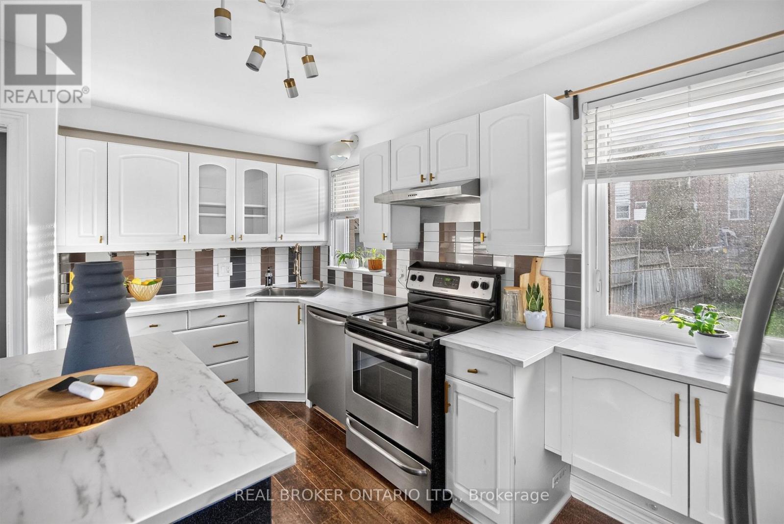 30 Willowmount Drive, Toronto, ON