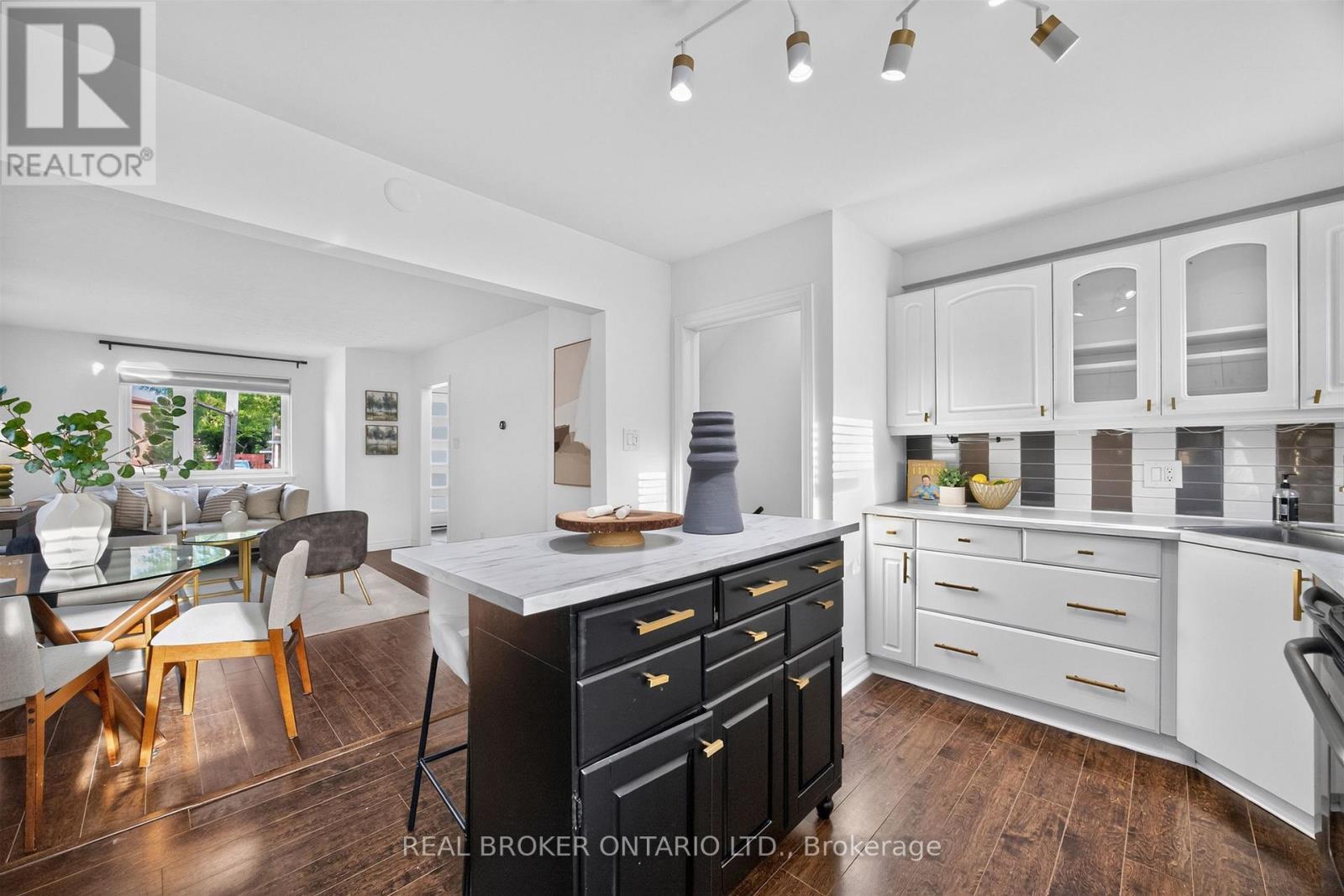 30 Willowmount Drive, Toronto, ON