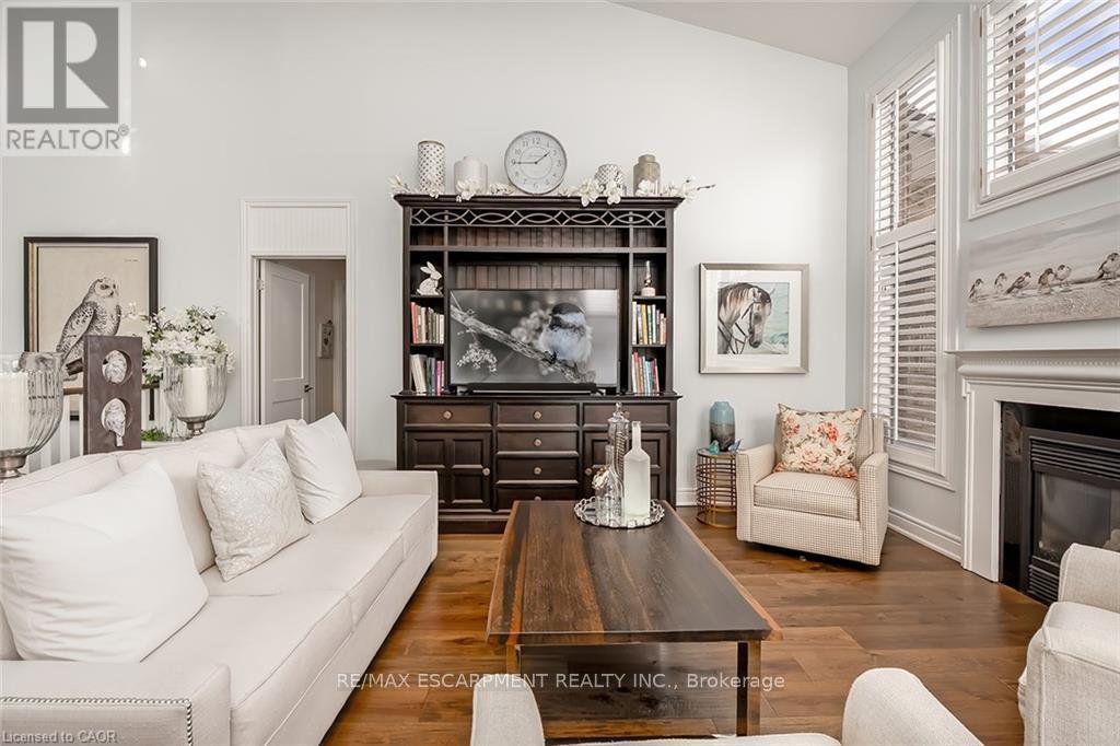 4252 Sarazen Drive, Burlington, ON