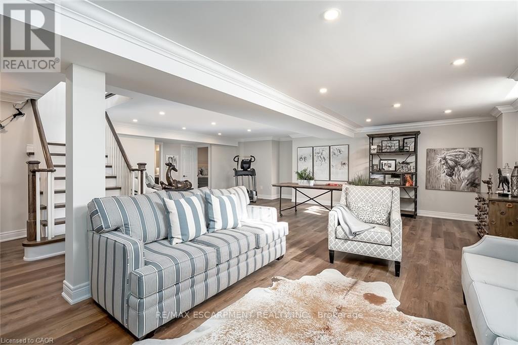 4252 Sarazen Drive, Burlington, ON