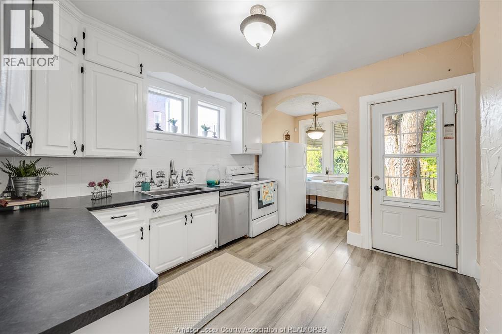 879 Dawson, Windsor, ON