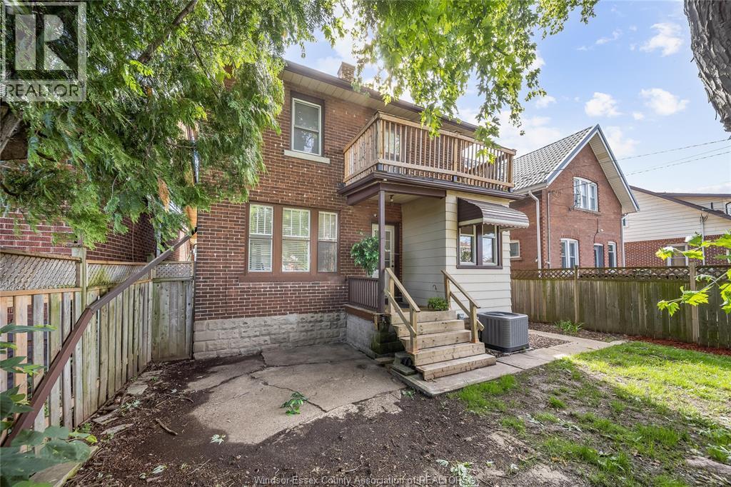 879 Dawson, Windsor, ON