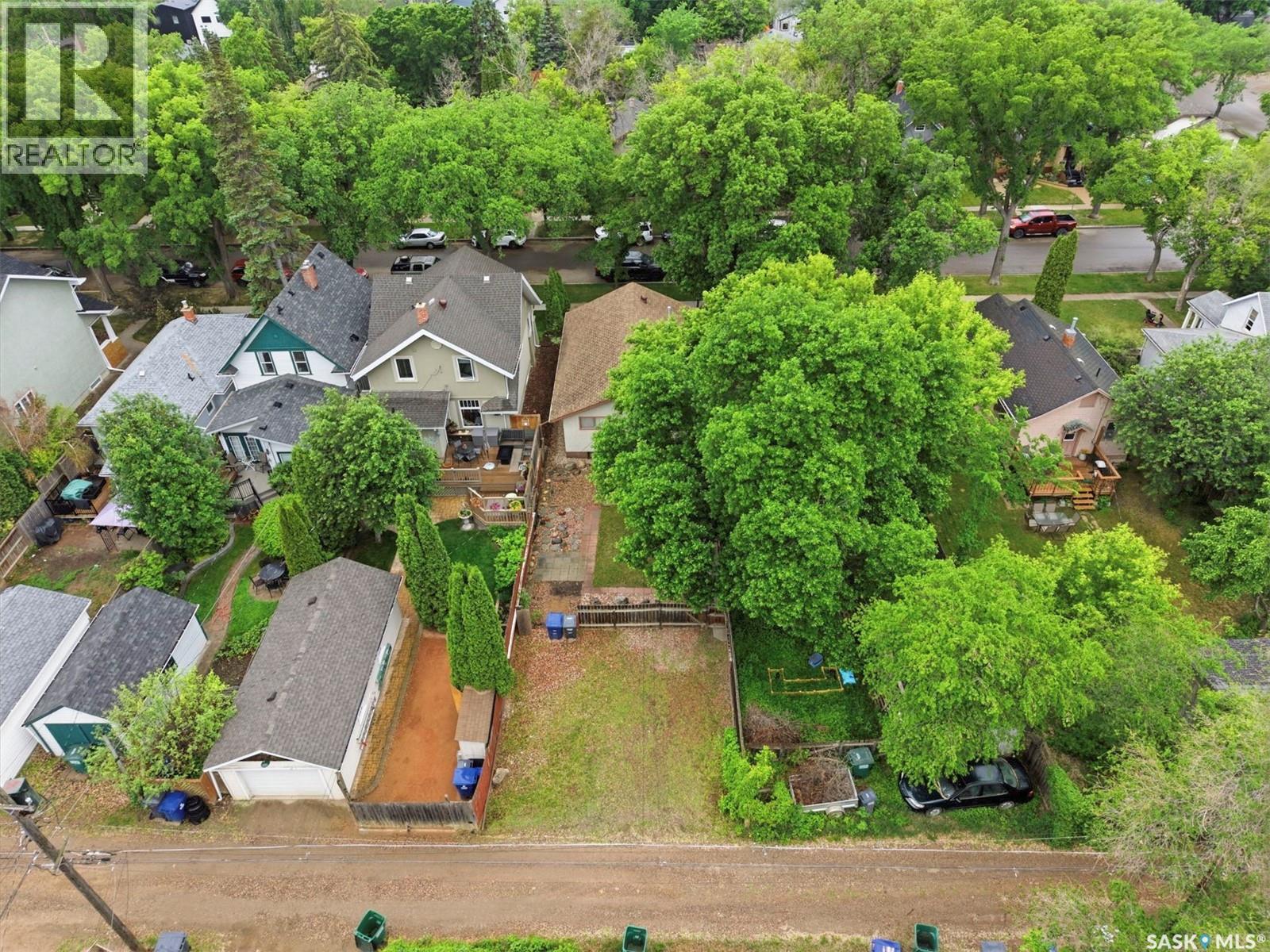 924 9Th Avenue N, Saskatoon, SK