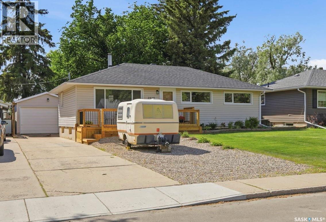 2510 Lansdowne Avenue, Saskatoon, SK
