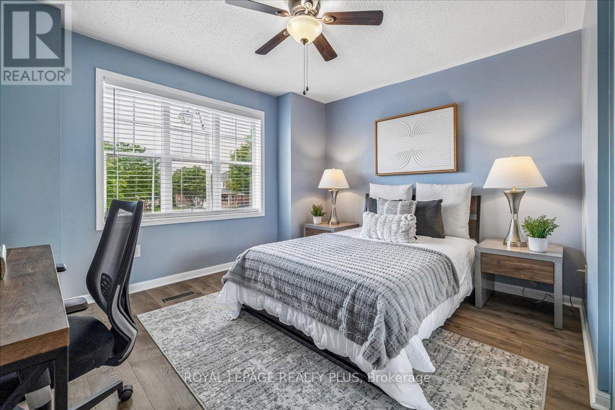 858 Shepherd Place, Milton, ON