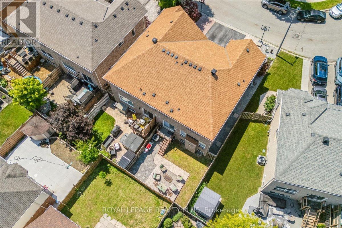 858 Shepherd Place, Milton, ON