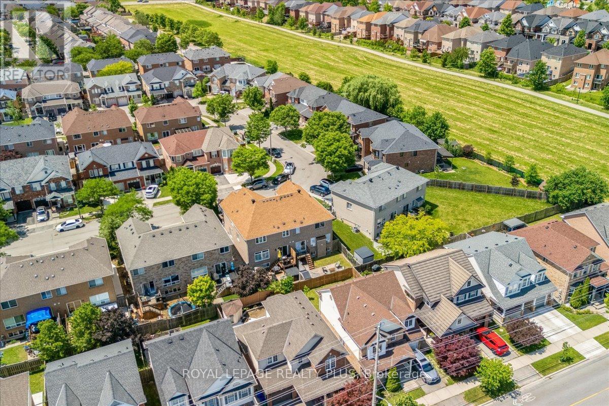 858 Shepherd Place, Milton, ON