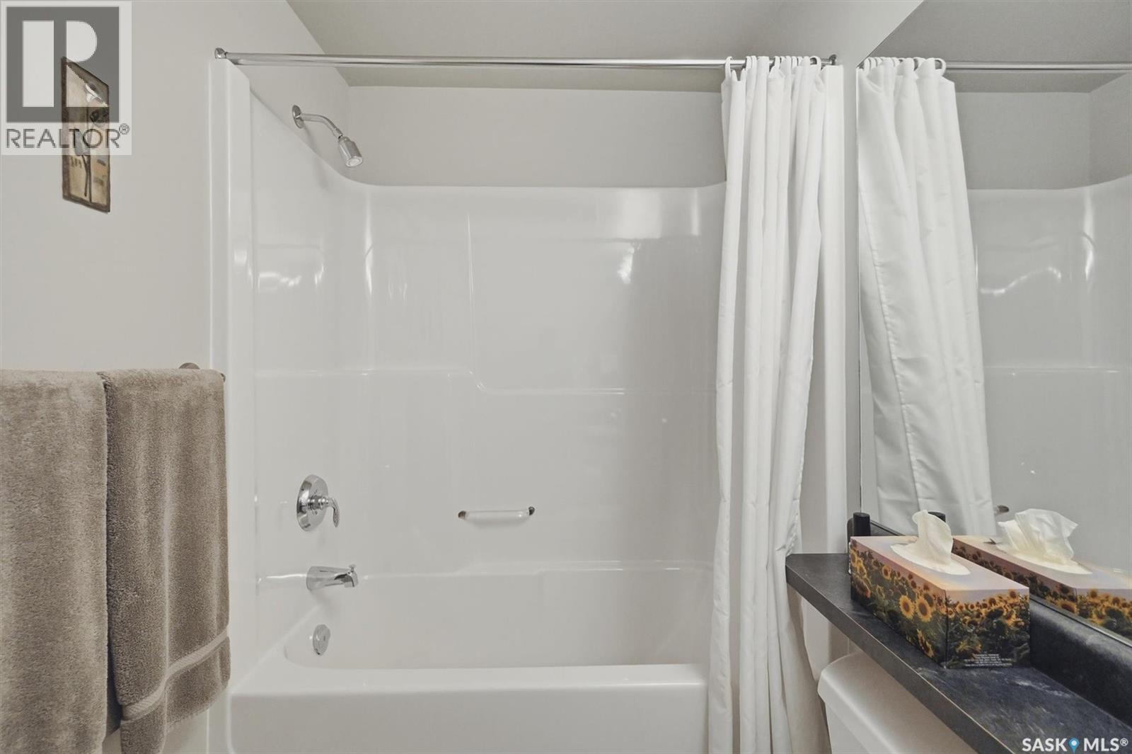 215 106 Armistice Way, Saskatoon, SK