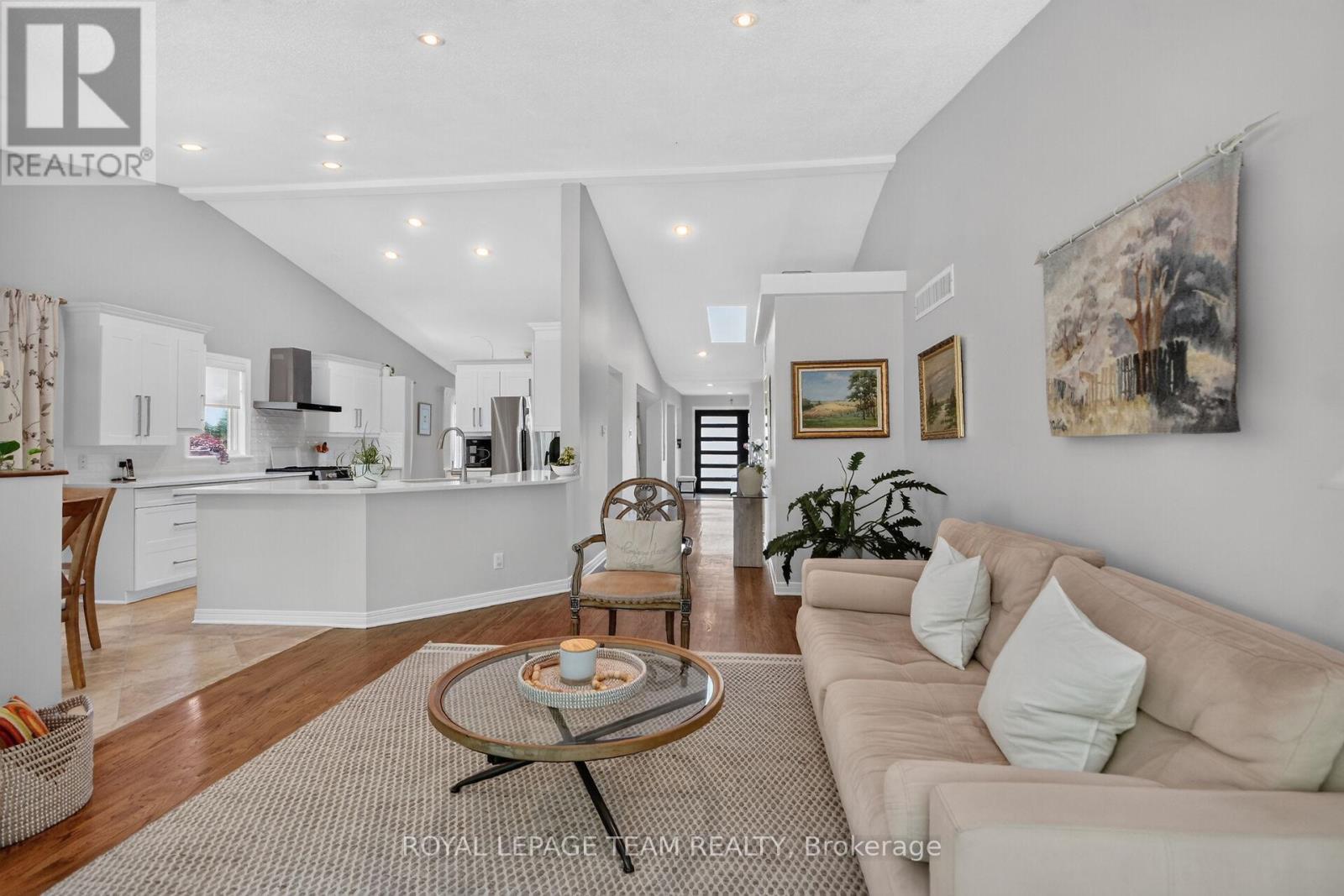 58 Forest Gate Way, Ottawa, ON