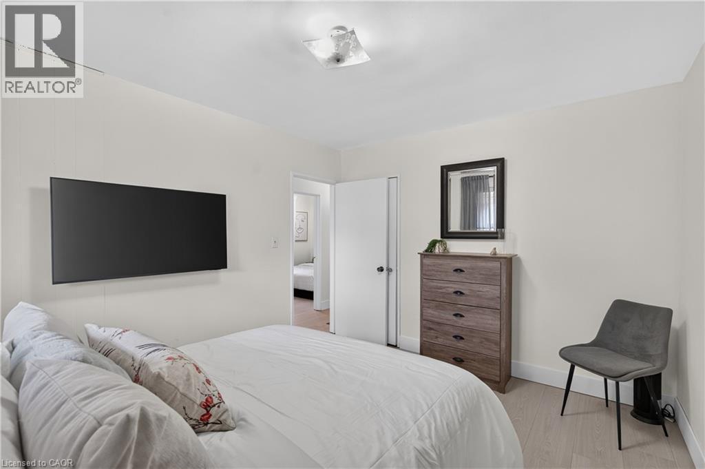 236 Hammersmith Court, Burlington, ON