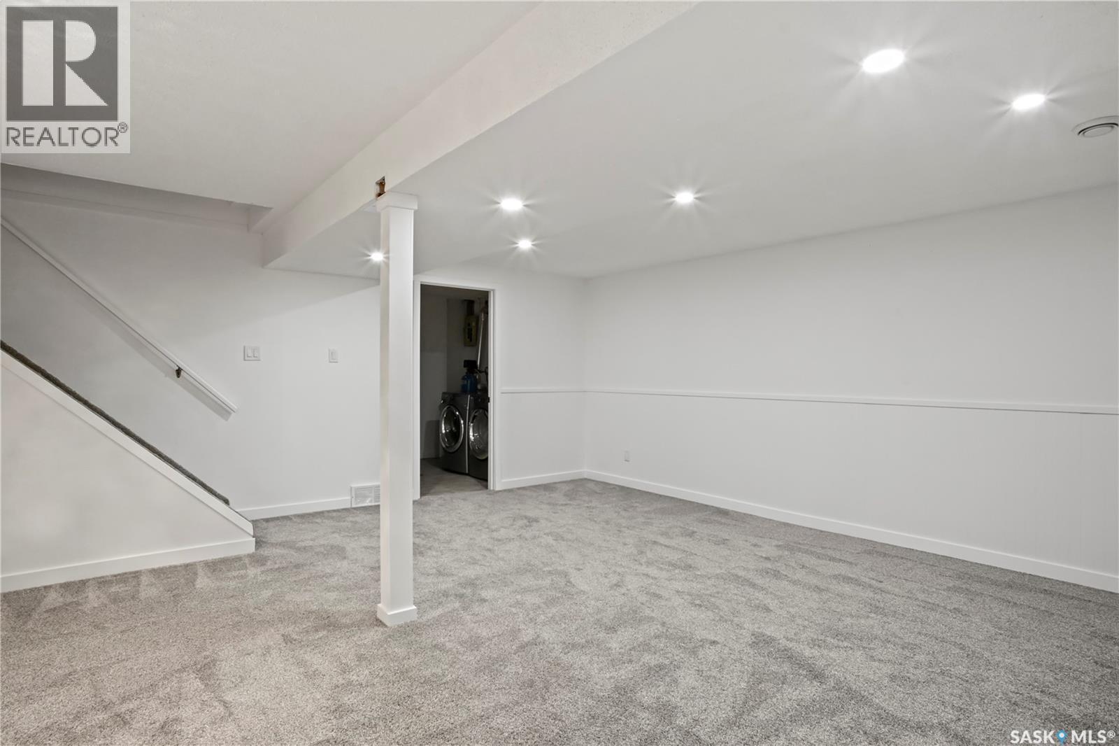 3331 Parkland Drive E, Regina, SK