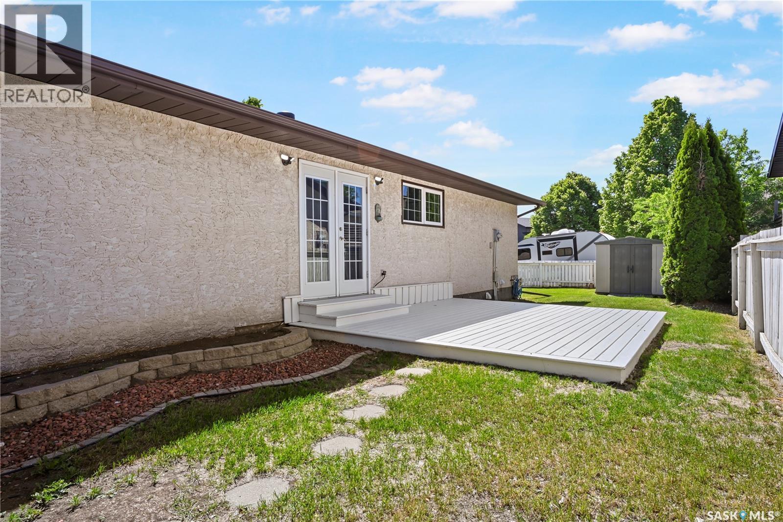 3331 Parkland Drive E, Regina, SK