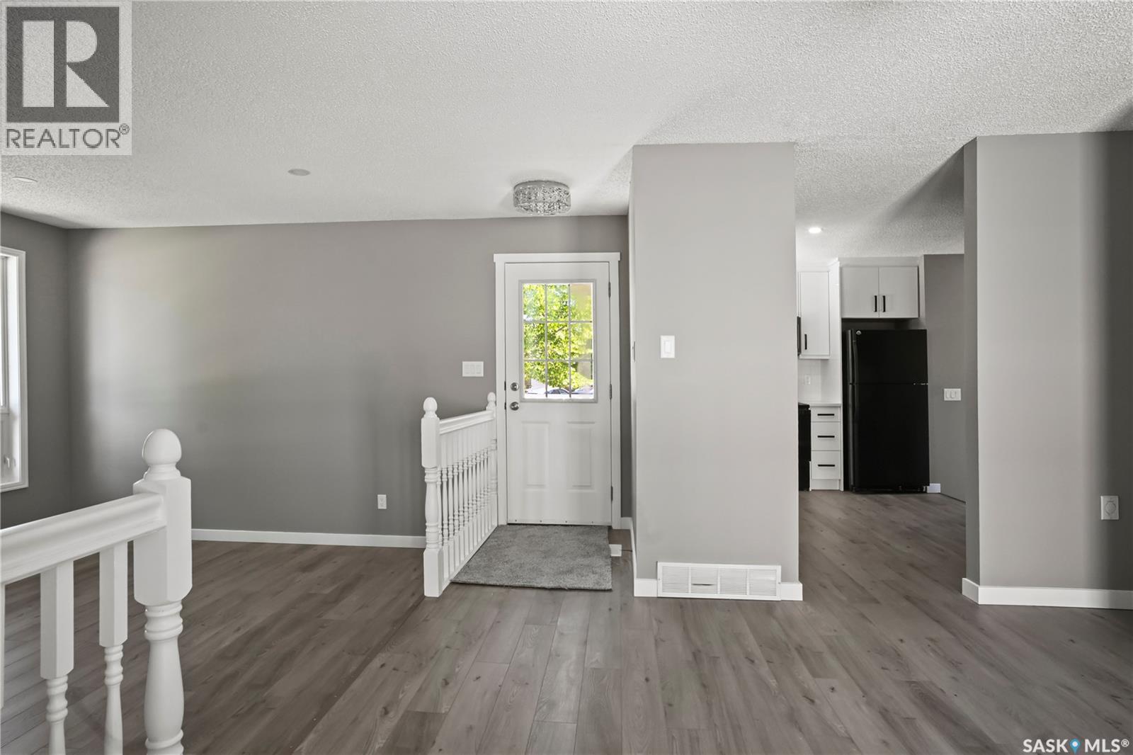 3331 Parkland Drive E, Regina, SK