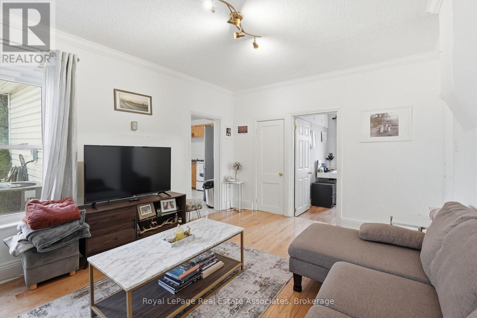 12 Nelson Street, Hamilton, ON