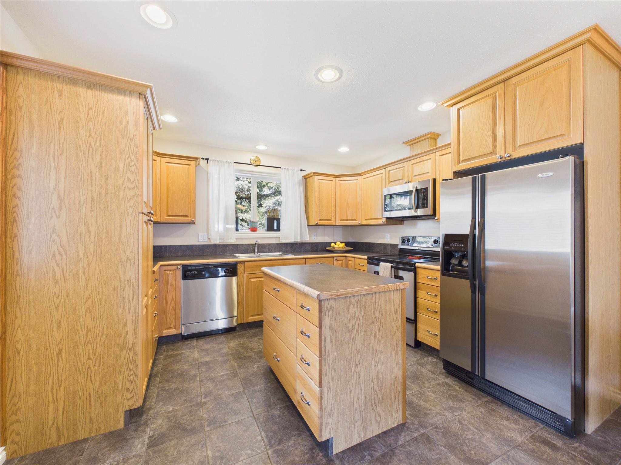 2325 Mt Baker Crescent, Cranbrook, BC