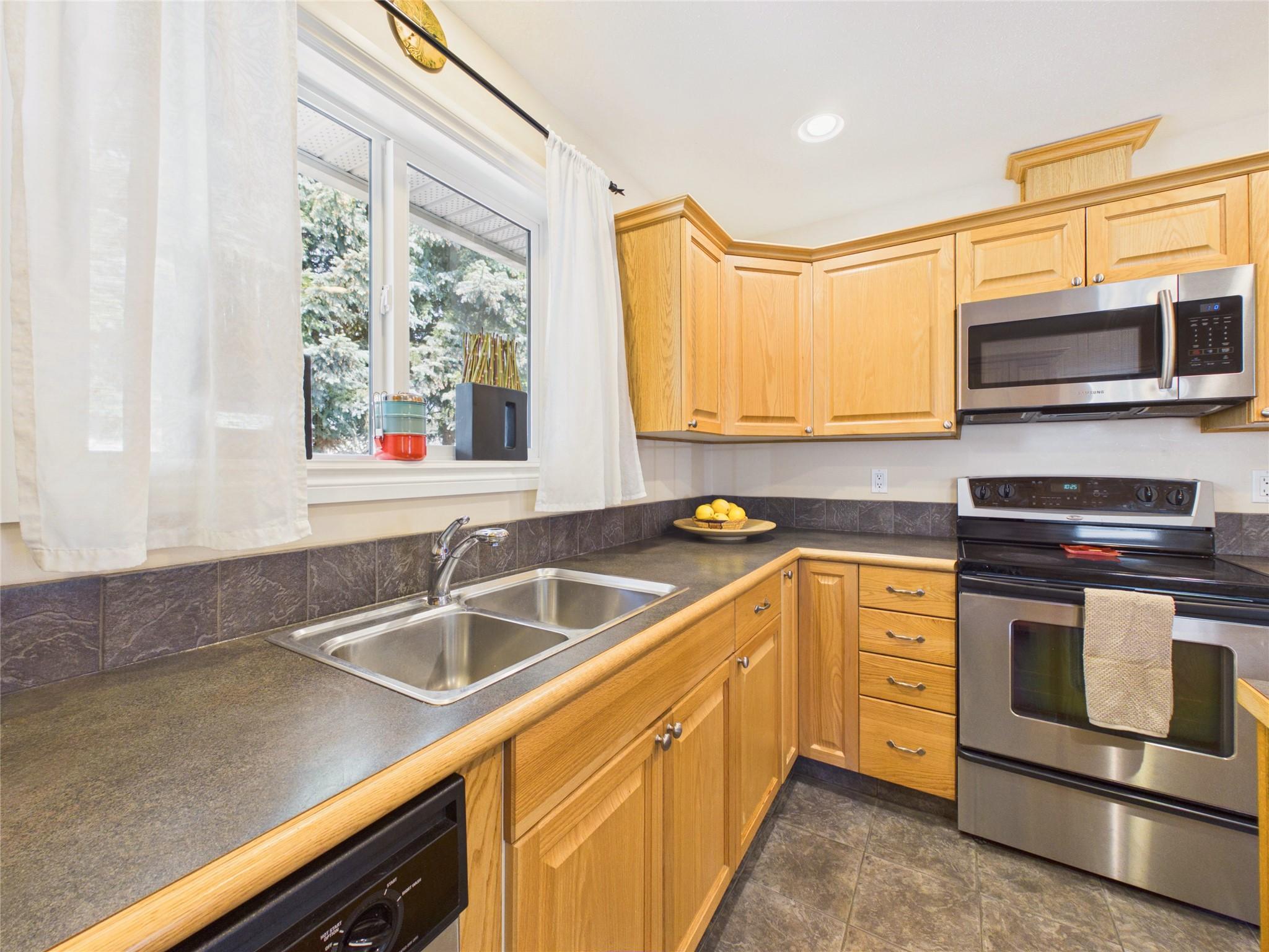 2325 Mt Baker Crescent, Cranbrook, BC