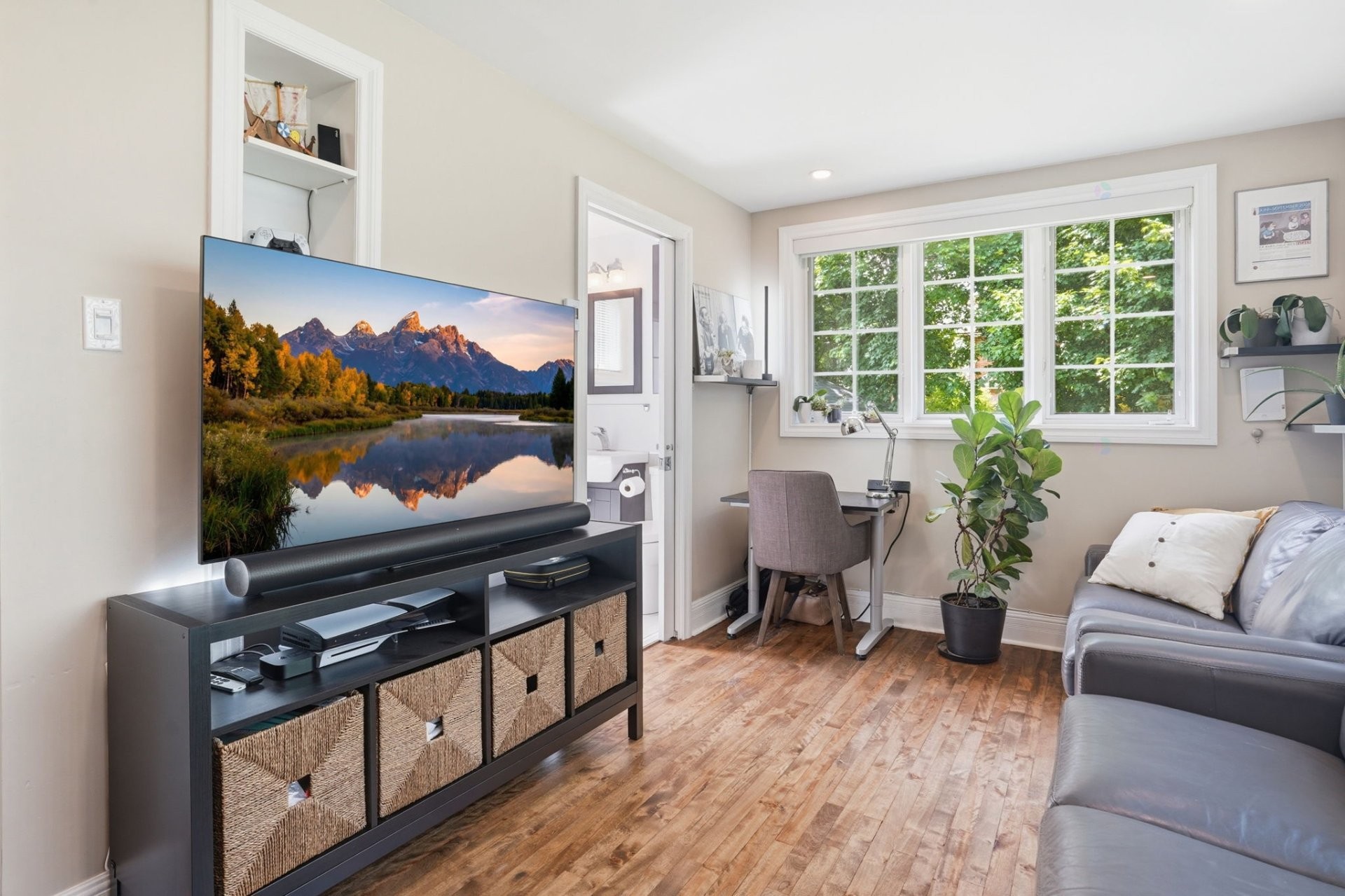 Salle familiale - 2901 Av. Douglas, Montréal (Côte-Des-Neiges/Notre-Dame-De-Grâce), QC - Indoor Photo Showing Living Room