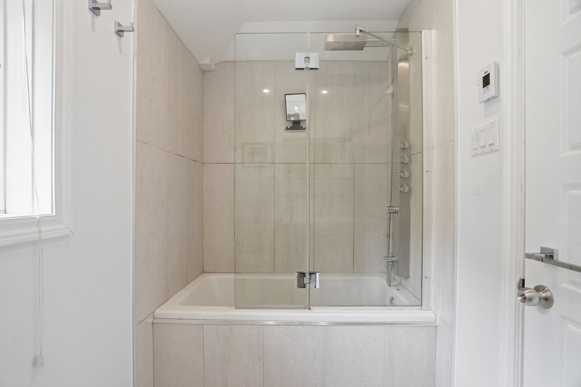 Salle de bains - 2901 Av. Douglas, Montréal (Côte-Des-Neiges/Notre-Dame-De-Grâce), QC - Indoor Photo Showing Bathroom