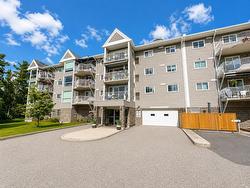 104 471 Lakeview Drive Kenora, ON P9N 4G7
