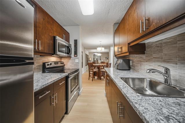 9-132 Regis Dr, Winnipeg, MB
