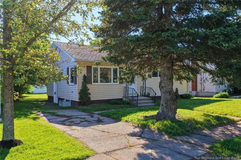 201 Sumner Ave, Moncton, NB