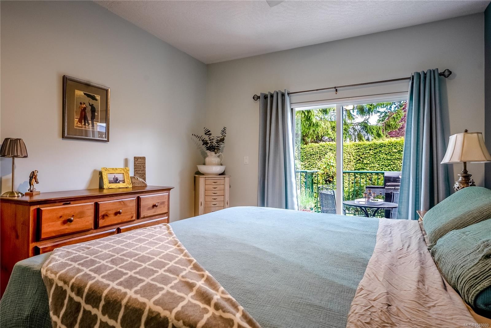 #10-2235 Harbour Rd, Sidney, BC