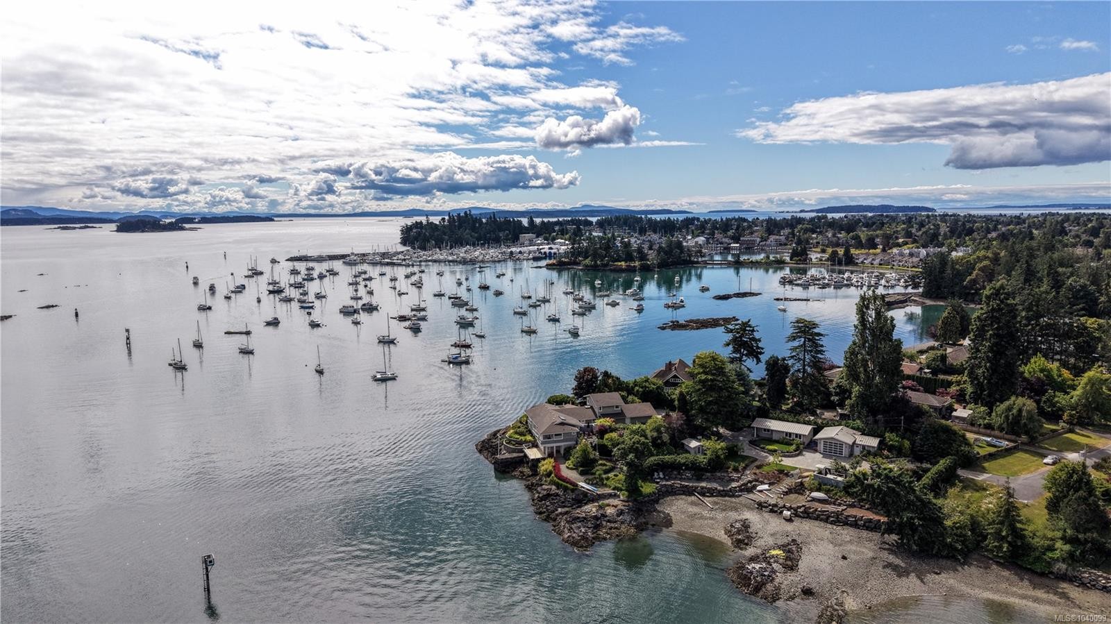 #10-2235 Harbour Rd, Sidney, BC