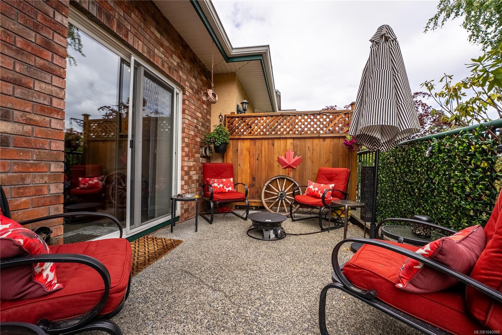 #10-2235 Harbour Rd, Sidney, BC