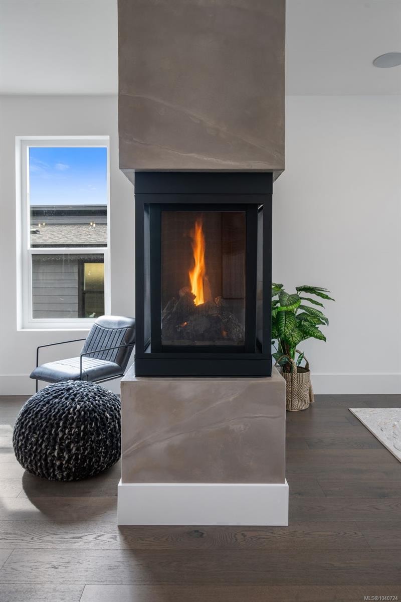 1221 Viewtop Rd, Duncan, BC