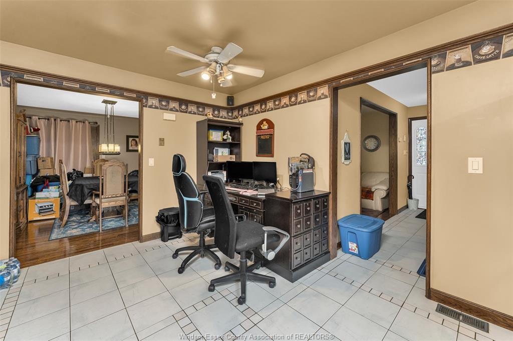 3230 Forest Glade, Windsor, ON