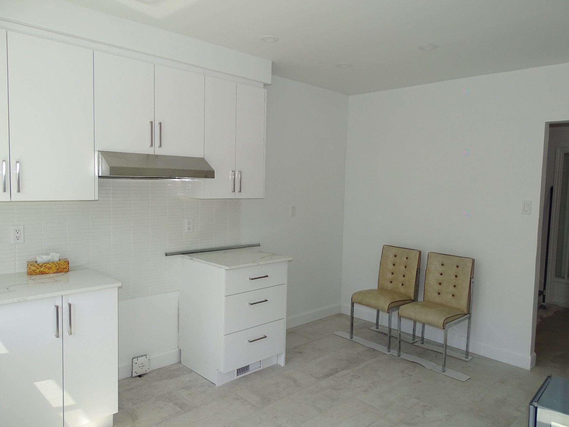 Kitchen - 2280 Rue Nicolas-Perrot, Montréal (Ahuntsic-Cartierville), QC