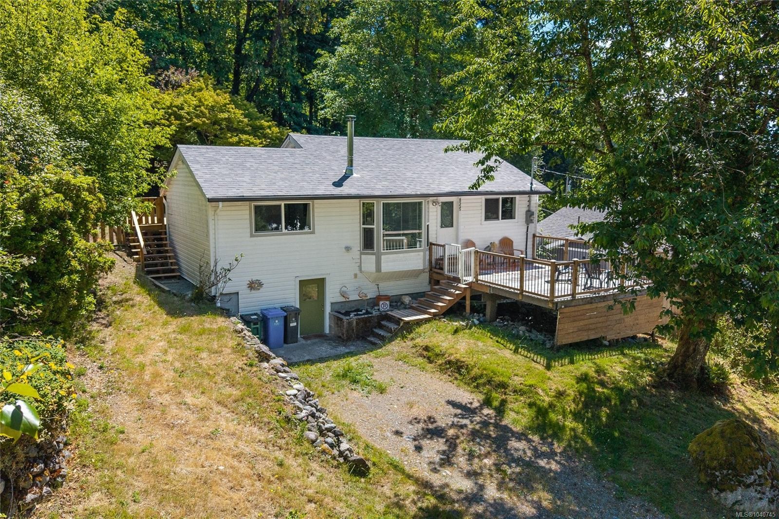 8555 Maple Ridge Rd, Youbou, BC