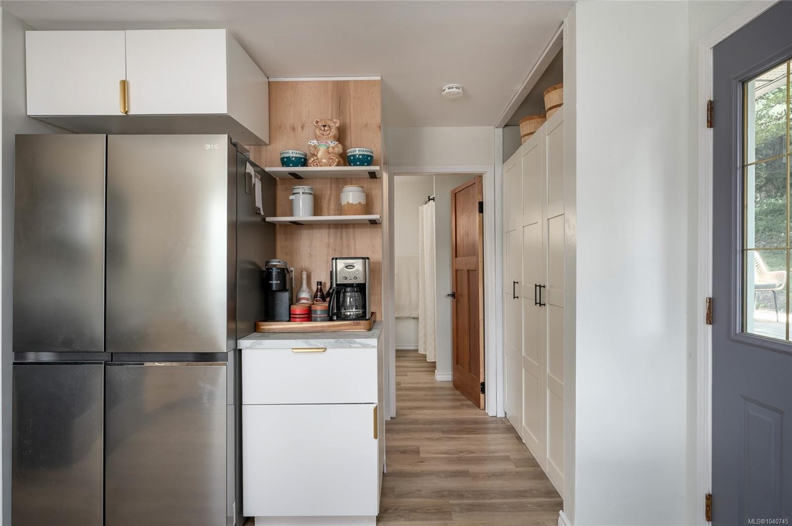 8555 Maple Ridge Rd, Youbou, BC