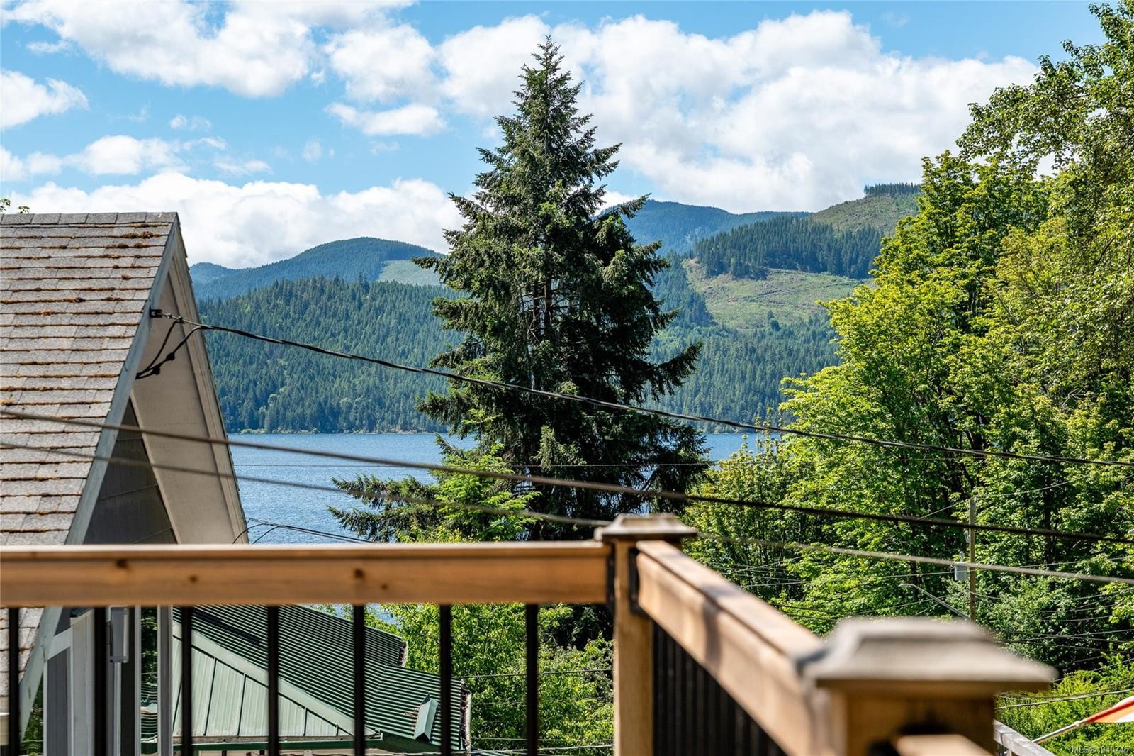 8555 Maple Ridge Rd, Youbou, BC