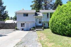 605 Pritchard Rd Comox, BC V9M 3J1