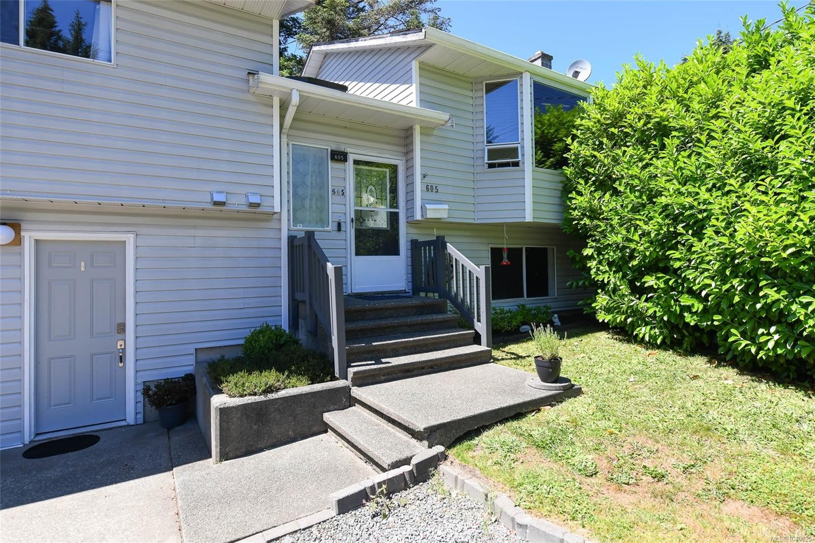 605 Pritchard Rd, Comox, BC