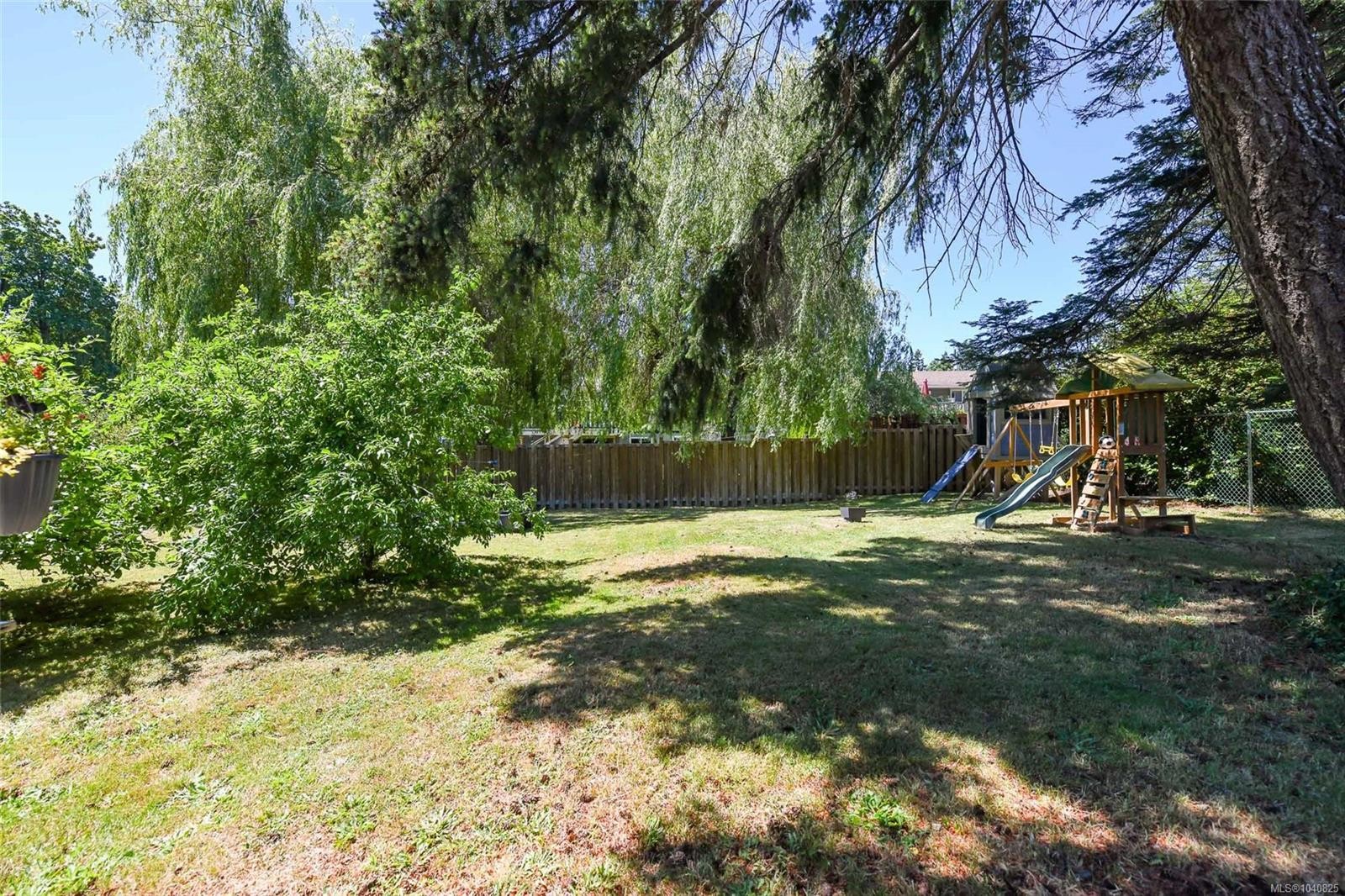 605 Pritchard Rd, Comox, BC