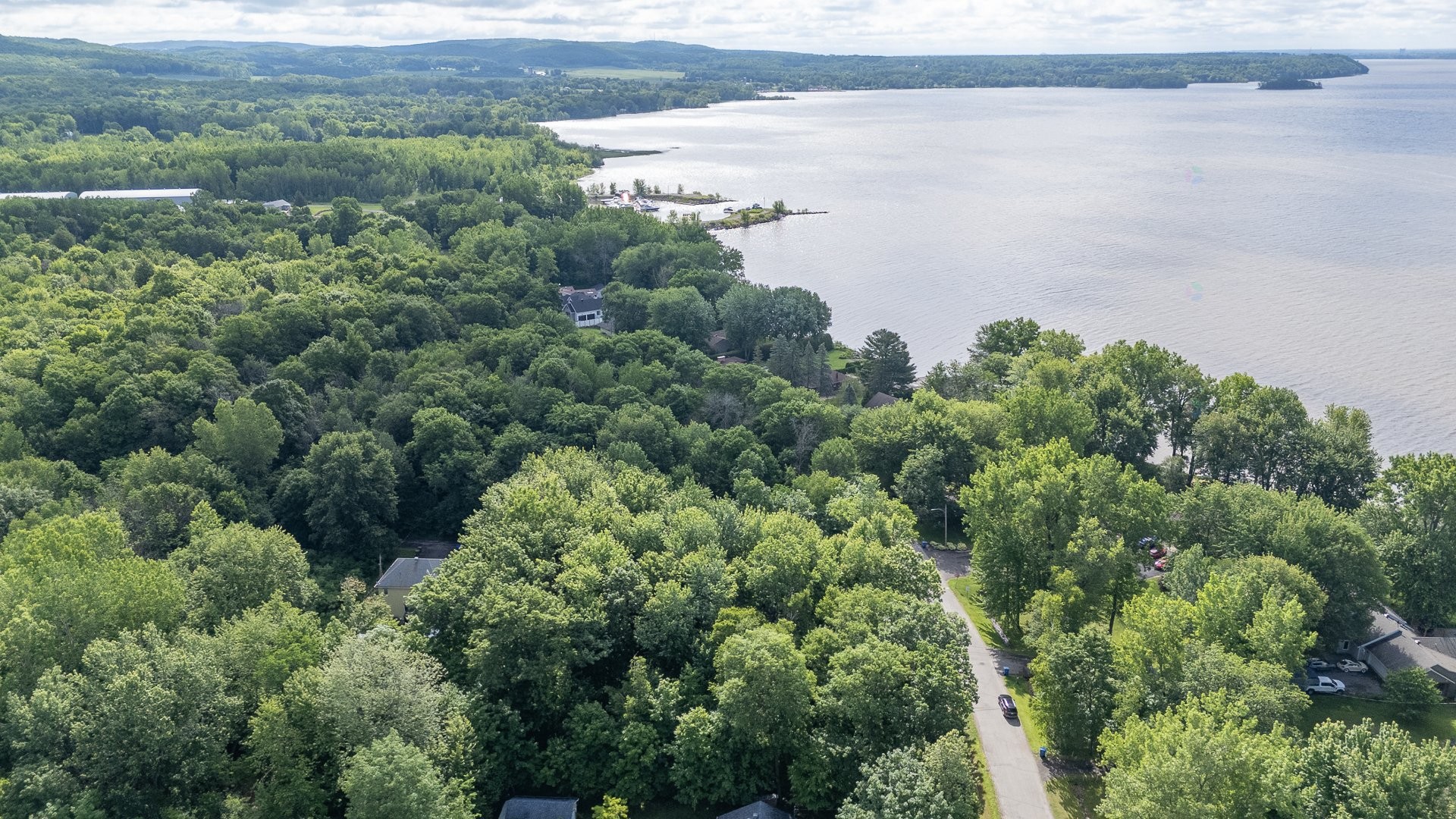 Photo aérienne - Rue Du Hauban, Oka, QC