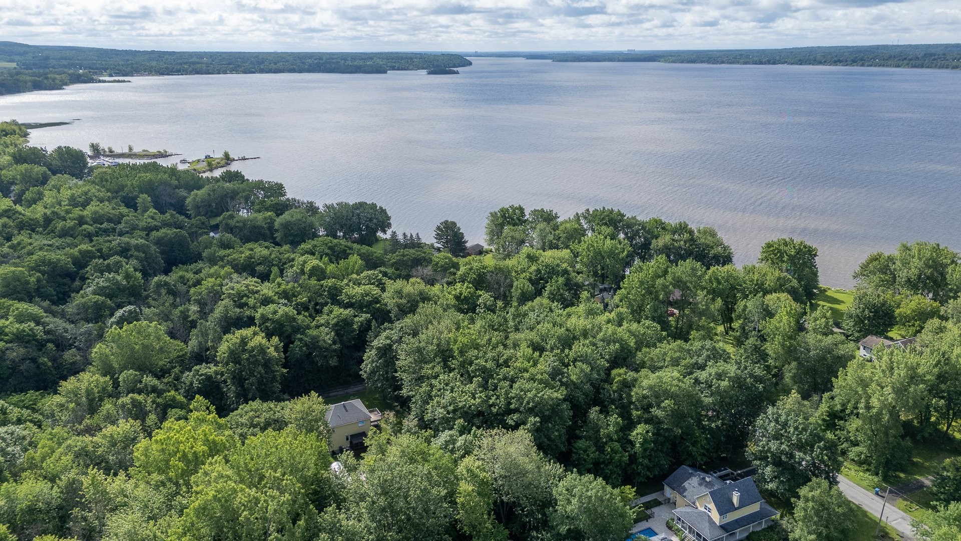 Photo aérienne - Rue Du Hauban, Oka, QC