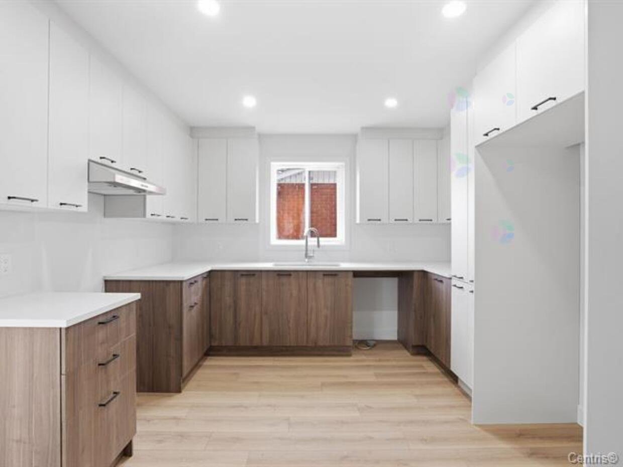 Kitchen - 1874 Rue Nielsen, Longueuil (Saint-Hubert), QC