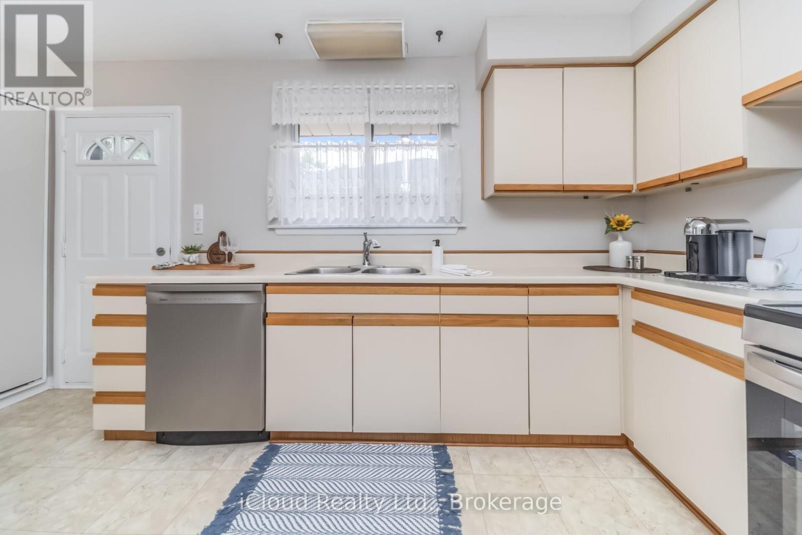 17 Algonquin Boulevard, Brampton, ON